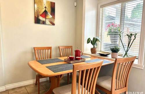 Seafair House | 3BR Spacious Living Space 1 Parking Private Entry