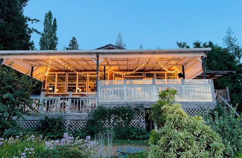 Sliammon Cabin | 4 Coastal Cabins & 2 bedroom suite for exploring the Sunshine Coast of BC