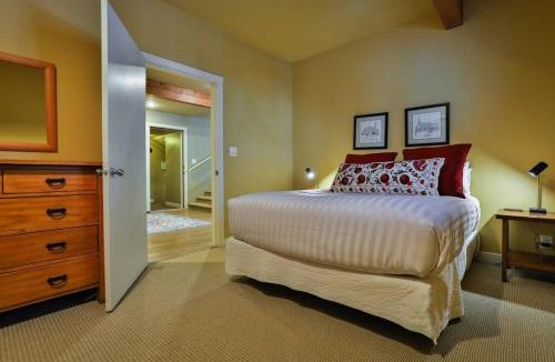 Panorama Apartment | 4 Mt Brewer by StayIn