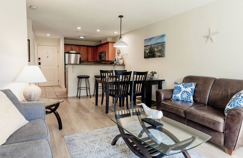 Regional District of Nanaimo Condo | 413AB - Sleeps 8! Executive Beachfront Resort Condo - Sunrise Ridge Resort.