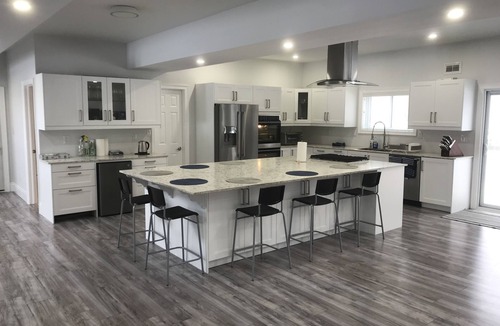 Lafontaine House | 4200 sq ft 5 bedroom house with beaches, skiing and trails seconds away!