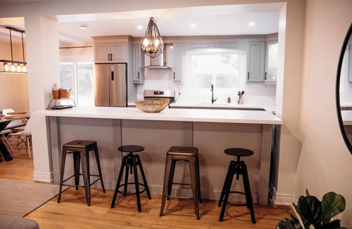 Frankford House | 5 BR Creekside Escape I Hot Tub I Fire pit I BBQ