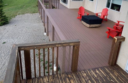 Twin Butte House | 5 minutes from Waterton - sleeps 10 - WCV Unit A