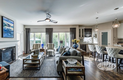 Glen Huron House | 5bed 5bath Home including 2 Primary Suites minutes from Blue Mountain Resort!