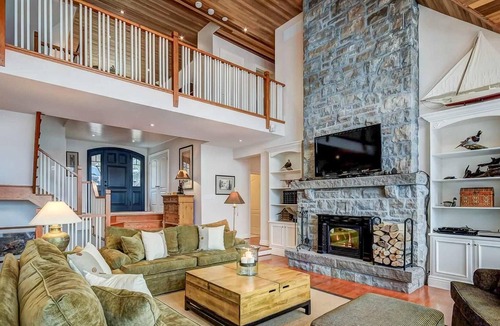 Minett Cottage | 8 bedroom, 6 bath, Private Paradise!!! Bruce Lake! 100' of Sandy Shoreline!