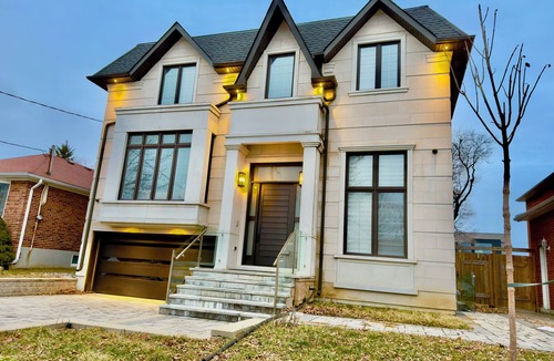 Willowdale House | A Unique Getaway Awaits You!