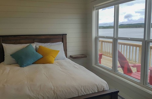 Port Saunders Cottage | A Wave From It All Ocean Front