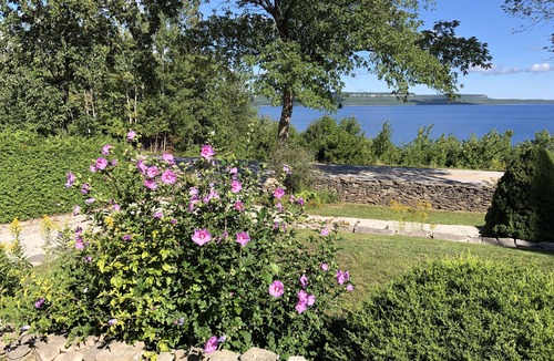 Big Bay Cottage | All season spectacular water view cottage overlooking Georgian Bay.