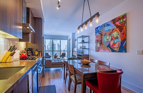 Fashion District Condo | “Amazing 2 Bedrooms Condo” in Downtown Toronto Best location in the downtown!