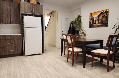 Seaton Village House | Annex HUGE 4 Bdrms 2 Living Rooms 3 Workspaces - Near U of T & FIFA World Cup!