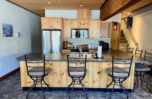 Apex Mountain Apartment | Apex Mountain ~ Everything you need to relax