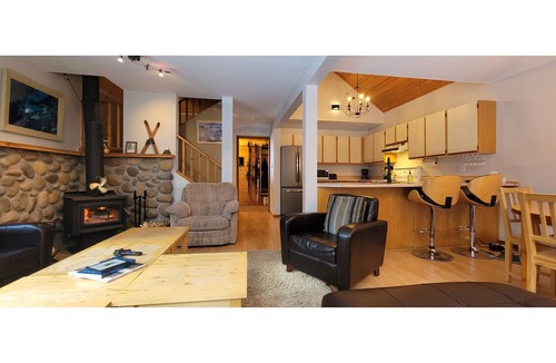 Apex Mountain Cabin | Apex Mountain Resort cabin in the trees, short walk to slopes, hot tub, fire pit