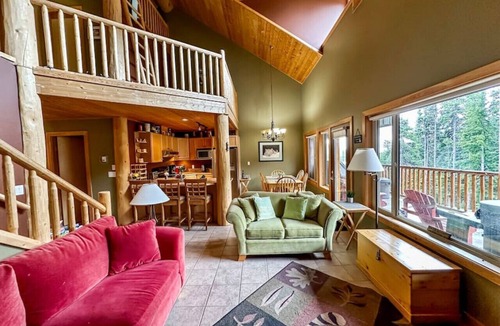 Apex Mountain House | Apex Mountain ~ Snowfake Slopes
