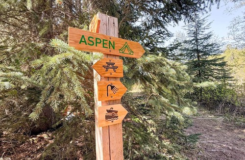 Telkwa RV Rental | Aspen | Riverfront Bell Tent