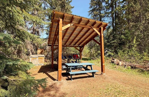 Telkwa RV Rental | Aspen | Riverfront Bell Tent
