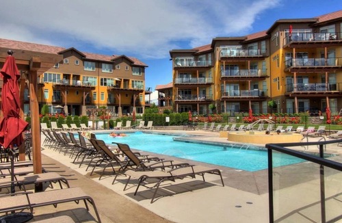 Westbank House | Barona Beach Getaway in West Kelowna