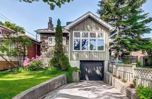 New Toronto House | Basement Apartment In Etobicoke