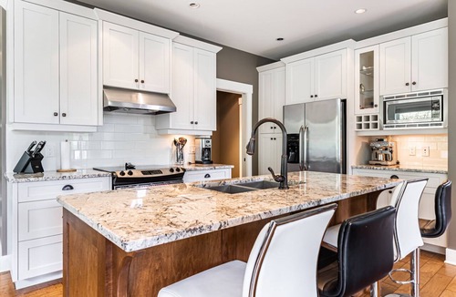 Regional District of Nanaimo House | Beach House at Qualicum Resort | En Suite, Semi En Suite, Pool & Hot Tub!