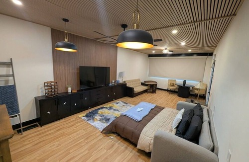 Beamsville Hotel | Beamsville Modern Rustic Suites