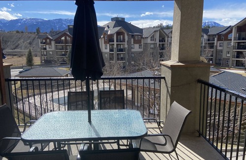 Invermere Condo | Bears Den, sleeps 6, lakefront, amazing location, sun deck overlooking pool/lake