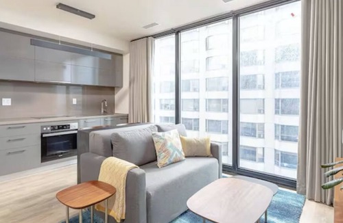 Bloor-Yorkville Condo | Beautiful 1 Bedroom Yorkville Condo with Valet Parking