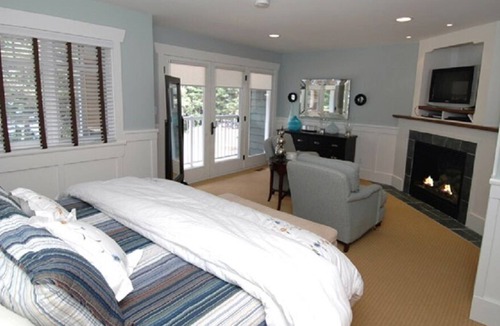 Baysville Villa | Beautiful 3 bdrm + den Villa on Lake of Bays