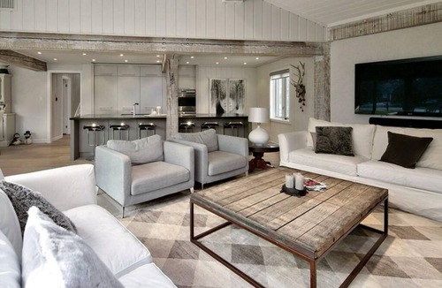 Glen Huron Ski Chalet | Beautiful 4 Bedroom Chalet in Collingwood/clearview/blue Mountains