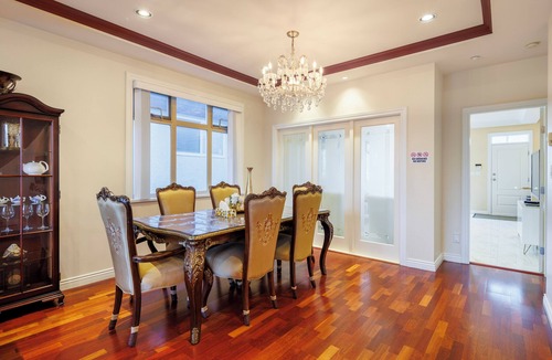 Fraserview House | Beautiful 4-bedroom house in Vancouver perfect for your getaway