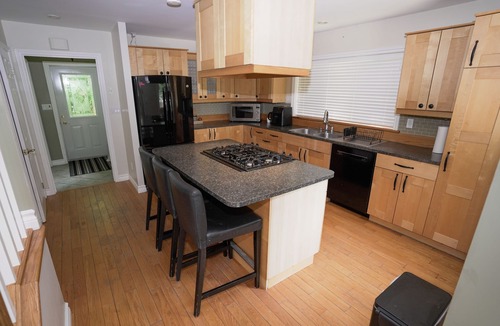Parry Sound Cottage | Beautiful 5 bedrooms waterfront cottage sits on a private 4 acres wooded lot!