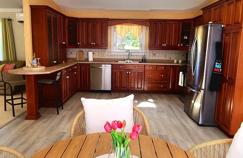 Margate House | Beautiful and spacious "home away from home" for amazing summer fun & relaxation