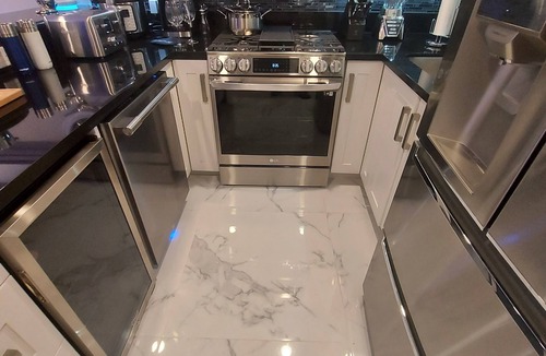 Vancouver South House | Beautiful Bright 3 Bedroom Townhouse
