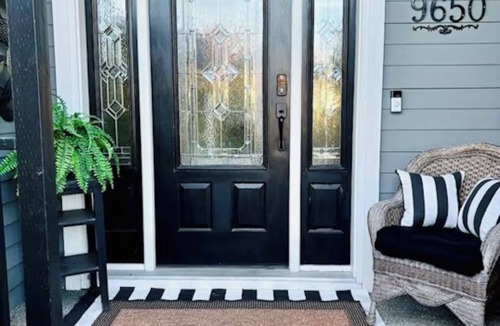 Booktown House | Beautiful Executive Home close to the Ocean