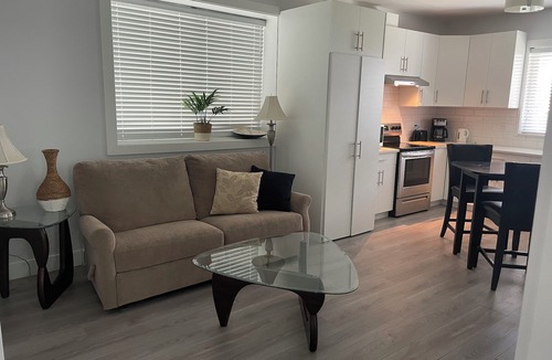 Chilliwack Apartment | Beautiful mountain and river views .Quiet and cozy suite.Close to town & Cultas