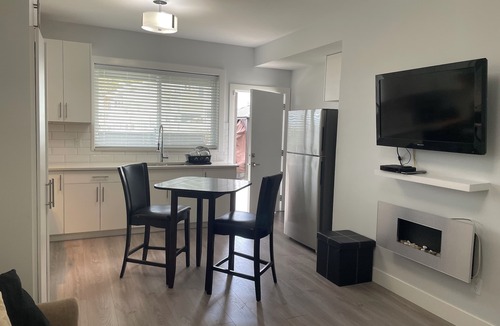 Chilliwack Apartment | Beautiful mountain and river views .Quiet and cozy suite.Close to town & Cultas