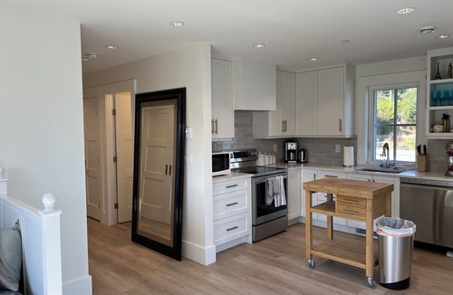 Regional District of Nanaimo House | Beautiful Ocean View Roof top Suite In Nanoose Bay.