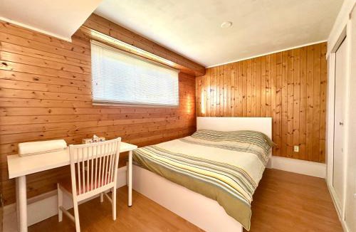 Richmond House | Beautiful Place with Kitchen, Washing Machine and Internet Near YVR Airport, Transit and Shopping Mall
