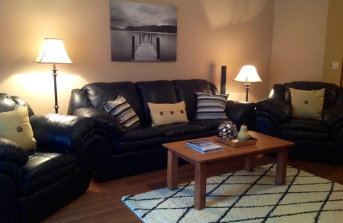 Osoyoos House | Beautiful townhome in family friendly Casa Del Mila Oro