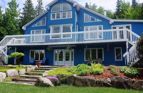 Sainte-Adele Ski Chalet | Beautiful view, hot tub, park, hiking , biking, privacy, pet friendly