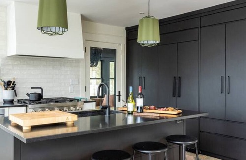 Grey Highlands House | Beaver Valley Family Chalet | Hot Tub, Sauna & Mountain Views