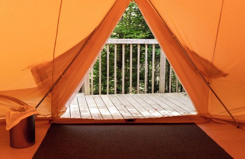 Saint Patrick RV Rental | Bell Glamping Tent! Forest Retreat & Hot Tubs!