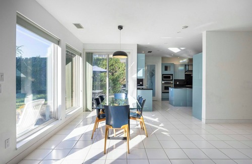 Richmond City Centre House | Big Beautiful House in Richmond center