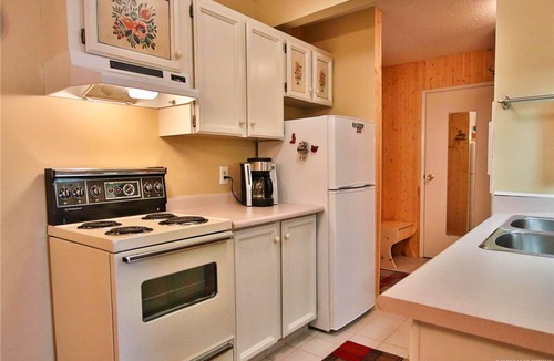 Central Okanagan Condo | Big White Ski-In Ski-Out at Ponderosa in Village