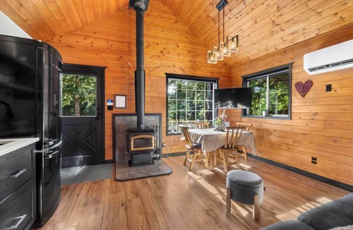 Nakusp Cabin | Black Bear Cabin # 1.