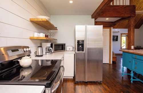Queens County Cottage | Blue Island retreat- Secluded, Quiet and Welcoming