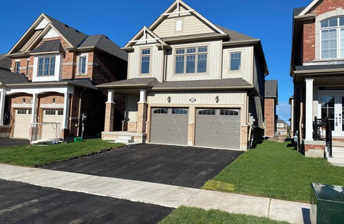 Collingwood House | Blue Mountain 3-bedroom, 3-bath seasonal rental