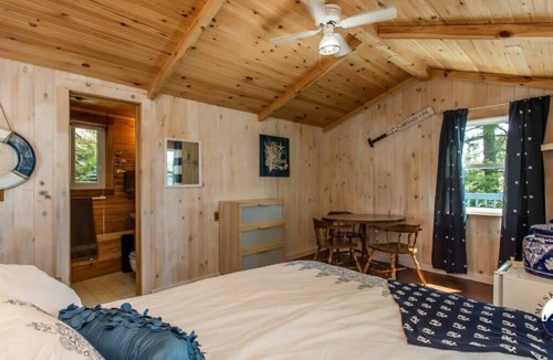 Georgian Bay House | Blue Point cottage on Little Go Home Bay