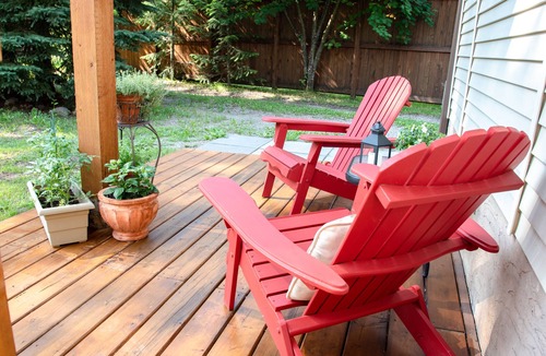 East Kootenay Apartment | Blue Spruce Guest Suite 1 bdrm - Maintown Fernie