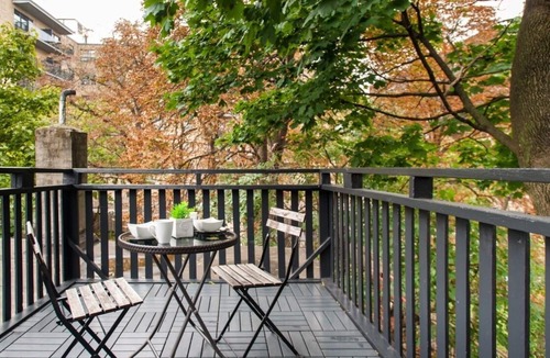 Parkdale Apartment | Boutique Penthouse Designer 1 BR Suite w/2 Balconies in Downtown Toronto