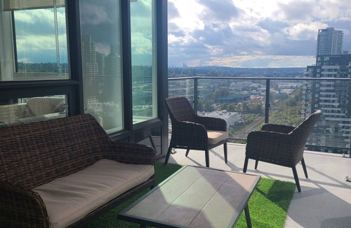 Burnaby Apartment | BRAND NEW 2-bed apartment with view, gym, yoga room, and AC in central Burnaby