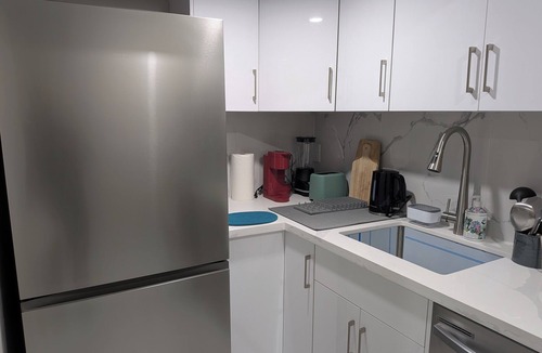 Hurontario Apartment | Brand New 3BR/2BA Basement Apartment near Toronto | Free Parking | Huge Backyard